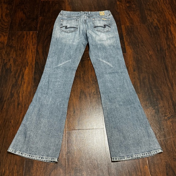 Lucky Brand Dungarees Vital Flare Wide Leg Long Length Jeans Size 6 (28) GUC - Picture 7 of 14